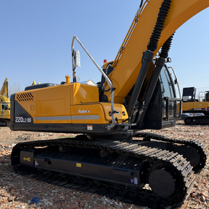 Excavadora Hyundai 220LC-9S usada a la venta en excelentes condiciones, máquina excavadora de movimiento de tierras, componentes de núcleo, bomba de engranajes de motor - Product Image 4