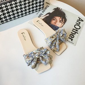 2025 Summer Korean <strong>Bow</strong> <strong>Sandals</strong> and Slippers for Women Flat Bottom PVC Insole Trendy TPR Slides Large Size for Ladies - Product Image 2