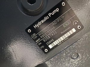 Bomba Hidráulica de Pistones Axiales de Desplazamiento Variable A4VG250EZ2DM1/32R-NZD10F001SH A4VG 28 40 56 71 90 125 180 250 - Product Image 3