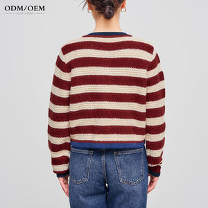 เสื้อสเวตเตอร์ไหมพรมผู้หญิง แขนยาว คอโอ ลายทาง  คาร์ดิแกนสั้นติดกระดุมสำหรับผู้หญิง - Product Image 5