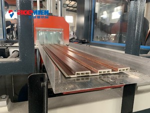בית פנים קישוט <span class=keywords><strong>pvc</strong></span> wpc קיר פנל שחול ייצור קו עץ פלסטיק Composite ביצוע מכונת