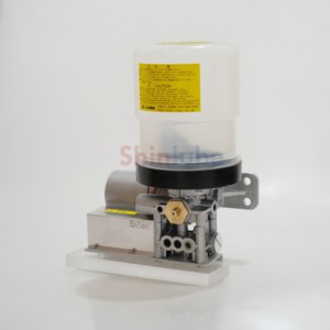 Bomba de Grasa Eléctrica de Baja Presión LUBE, Bomba de Lubricación Automática para Mecanizado EGM-10T-4-7C 103851, Bomba CNC con Tanque Industrial - Product Image 2