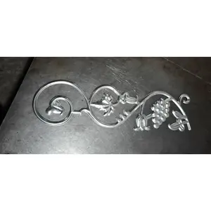 Puerta de hierro forjado Elementos ornamentales Uva y hoja de hierro forjado