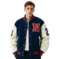 Blouson de baseball personnalisé pour homme avec broderie de lettres, appliqué 3D, manches contrastantes, ourlet côtelé et bordure unie, style universitaire