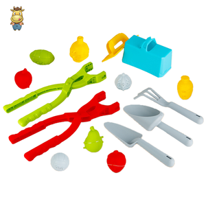 Kit de fabrication de boules de neige, ensemble de 15 jouets de neige avec pinces, moules, pelle, râteau, jouets d'hiver pour les batailles de neige en plein air, jouets de plage et de sable pour enfants - Product Image 1