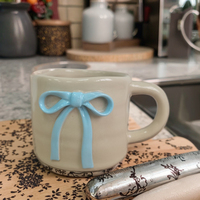 Tasse en céramique émaillée personnalisée avec nœud papillon en relief tasse de décoration quotidienne en porcelaine objets de décoration pour la maison