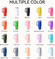 Nom gravé personnalisé et fleur de naissance bouteille d'eau en acier inoxydable tasses de voyage mois de naissance gobelets à fleurs avec poignée et paille