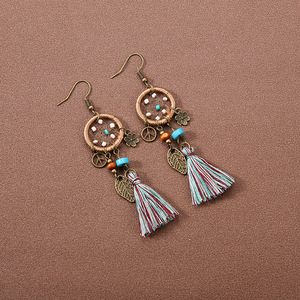Boucles d'oreilles artisanales de style ethnique bohème rétro, clous à pampilles féminins pour les vacances, longues, thaïlandaises, personnalisées - Product Image 3