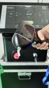 Máquina Profesional de Depilación Láser de Diodo de 3 Longitudes de Onda para una Reducción del Vello Indolora y Efectiva en Clínicas y Salones de Belleza - Product Image 4