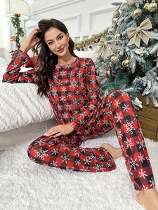 2024秋冬圣诞睡衣女家居服牛奶丝印花长袖长裤两件套 - Product Image 3