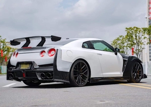 Runde Offre Spéciale mise à niveau 2024 NISMO en Fiber de carbone Surround pour <span class=keywords><strong>Nissan</strong></span> <span class=keywords><strong>GTR</strong></span> R35 pare-chocs de voiture Kit de carrosserie pare-chocs avant pare-chocs arrière GTR35 - Product Image 4