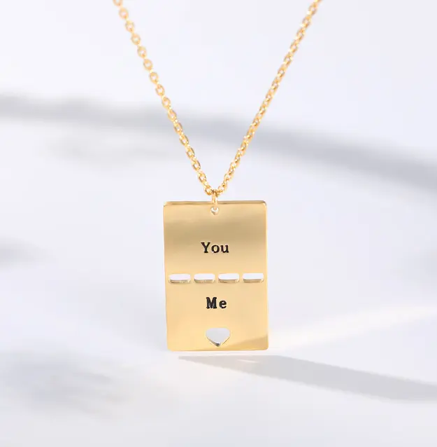 In Acciaio Inox Inciso Parola Modello Collane Del Collare Mujer Love You Cut-Out Hollow Pendente Del Segno di