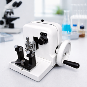 MAYALAB Micrótomo Rotatorio Manual, Construcción de Aluminio Blanco, Grosor de Sección Ajustable de 1-25 Micras, OEM, 1 Año de Garantía para Laboratorio - Product Image 2