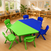 Juego de Mesa y Sillas de Plástico Ecológico Moderno para Niños, 2 Mesas y 6 Sillas, Mesa de Actividades Hexagonal Verde y Azul para Jardín de Infancia y Preescolar