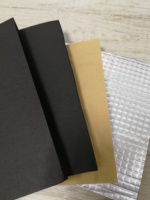 Feuille/panneau isolant en mousse de caoutchouc/plastique avec feuille d'aluminium auto-adhésive résistante au feu, isolation NBR/PVC
