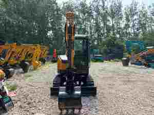 Mini-excavatrice sur chenilles SANY SY35U d'occasion, 3 tonnes, pour l'aménagement paysager et la rénovation urbaine (SANY U25, 26, 30, 35, 55) - Product Image 3