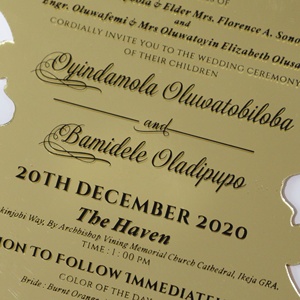 Sáng Tạo Hình Dạng Tùy Chỉnh Gương Acrylic Thiệp Mời Đám Cưới Chết Cắt Lời Mời Với Màu Đen Từ Ngữ In Ấn Và Hộp - Product Image 5