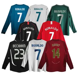 Venta al por mayor Retro clásico fútbol Jersey nombre Número manga larga Vintage Ronaldo 7 # camiseta uniforme de fútbol estilo superior equipo en blanco