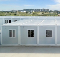 Module de logement préfabriqué transfrontalier, type boîte, pour dortoir de construction temporaire et salle d'activités, ignifuge, en panneaux sandwich.