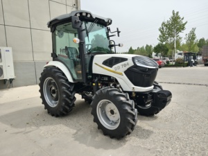 Tractor Agrícola con Buen Servicio, Neumático Radial, Motor YTO de 70HP, Cabina con AC y Tracción en las 4 Ruedas - Product Image 2