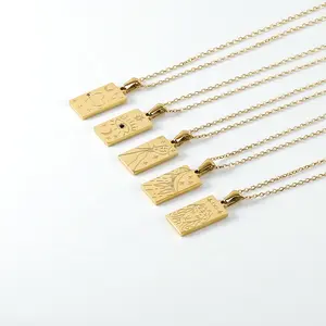 Collana di carte dei tarocchi del sole della luna con zirconi in acciaio inossidabile placcato oro 18 carati senza appannamento per le donne