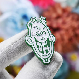 Vendita calda spilla piccola spilla personalizzata 2 colori smalto spilla divertente 3D personaggio dei cartoni animati in lega di zinco distintivi in metallo - Product Image 2