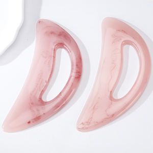 Logotipo personalizado resina Gua Sha raspado herramienta de masaje forma de media luna Guasha Board - Product Image 6