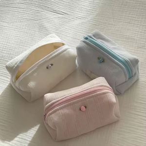 Quilted Floral Women's Fluffy Cotton Makeup Bag Zipper Closure <b>Large</b> Capacity Travel Cosmetic Organizer Durable Fashion Design - Product Image 4