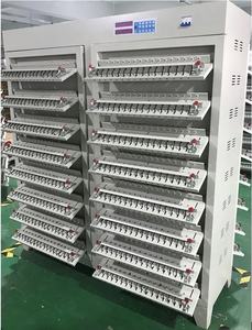 Machine de classement des cellules de batterie 18650 5V3A, 512 canaux, testeur de capacité de batterie lithium-ion 32650 - Product Image 5