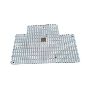 Dissipateur thermique pour carte mère industrielle en aluminium 6063 à trous traversants, fabrication sur mesure à Shenzhen - Product Image 1
