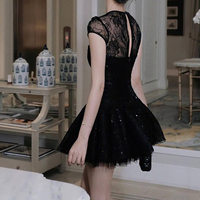 Fabricant de vêtements en Chine vêtements de marque personnalisés été noir dame dentelle paillettes décontracté à manches courtes Mini robe trapèze femmes