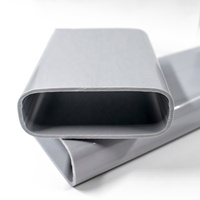 Solutions d'emballage personnalisées en PVC extrudé ignifuge et écologique pour boîtier de batterie carré moulé et découpé