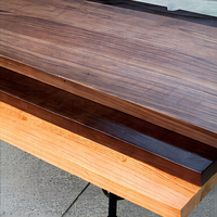 Table de conférence/bureau en bois massif (chêne rouge, frêne blanc, cerisier, tilleul, pin) avec plateau en bois massif pour salle de réunion, bureau, café, salle à manger, ou panneau de fenêtre en baie.