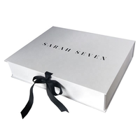 Boîte en papier rigide personnalisée blanche avec logo, emballage cadeau pliable en carton pour vêtements