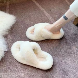 Chaussons douillets et tendance pour femmes pour les saisons d'automne et d'hiver - Product Image 4