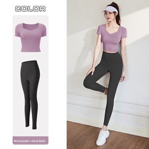 Ensemble <span class=keywords><strong>de</strong></span> sport amincissant ODM OEM pour l'été avec coussinets <span class=keywords><strong>de</strong></span> poitrine, <span class=keywords><strong>tenue</strong></span> <span class=keywords><strong>de</strong></span> yoga et d'entraînement fitness ajustée pour femme - Product Image 1