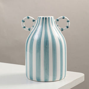 Diseño creativo Crybaby Bouquet Doble orejas Pintado a mano Decoración de mesa Florero de cerámica - Product Image 2