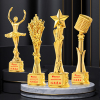 Nouvelle conception de trophées en résine plaqués or, médailles étoiles, gravure de logo personnalisée, trophées sportifs, coupe en résine