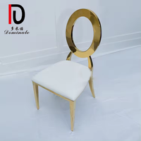 Chaises dorées de luxe à dossier en O pour réceptions de mariage, événements extérieurs, banquets et fêtes
