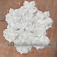 Mosaïque en marbre WaterJet en forme de fleur de narcisse, carreaux de mosaïque en pierre pour hôtel, villa, club, centre commercial