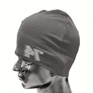 Gorro de Calavera Negro con Forro de Satén a Cuadros y Logotipo Personalizado para Ciclismo, Montañismo y Uso en la Playa - Venta al Por Mayor - Product Image 2