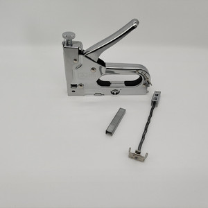 Productos calientes <span class=keywords><strong>Pistola</strong></span> de grapas manual de servicio pesado <span class=keywords><strong>en</strong></span> <span class=keywords><strong>pistola</strong></span> de <span class=keywords><strong>clavos</strong></span> con mango 4-8mm Clavo <span class=keywords><strong>en</strong></span> U GS Sofá de <span class=keywords><strong>madera</strong></span> manual de servicio pesado estándar - Product Image 5