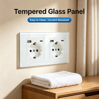 Prise murale UBARO série F 157 mm EU avec 2 ports USB A et 2 ports USB-C, 16A, double Schuko, panneau en verre trempé et plastique PC