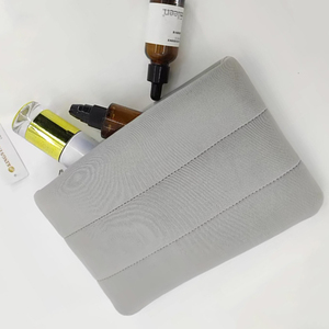 Fluffy Girl Cosmetic Organizer <span class=keywords><strong>Bag</strong></span> Personnalisation Néoprène Beauty Zipper Pouch Waterproof Puffy Plush Makeup <span class=keywords><strong>Bag</strong></span> Custom Logo - Product Image 2