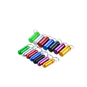 Boîte à pilules moderne multifonction en alliage d'aluminium, étanche, de forme cylindrique, de qualité alimentaire, pour voyage, avec porte-clés personnalisé - Product Image 3