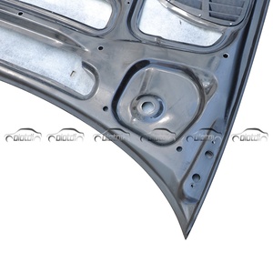 ฝากระโปรงหน้าคาร์บอนไฟเบอร์ทรง GTR สำหรับ BMW E46 ปี 1998-2001  ขัดเงาอย่างดี ผลิตด้วยวิธี Vacuum Molding สำหรับชุดแต่ง E46 - Product Image 5
