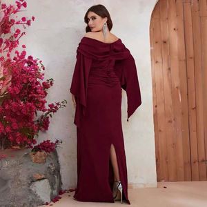 Robe longue à une épaule et manches longues, style queue de poisson, grande taille Nuo - Product Image 5