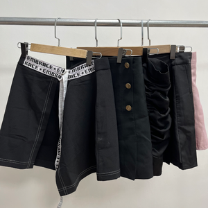 Jupes courtes pour femmes Vêtements <span class=keywords><strong>d</strong></span>'<span class=keywords><strong>occasion</strong></span> Vêtements <span class=keywords><strong>de</strong></span> seconde main Offre Spéciale acheter Vêtements <span class=keywords><strong>de</strong></span> seconde main Balles <span class=keywords><strong>de</strong></span> vêtements <span class=keywords><strong>de</strong></span> marque <span class=keywords><strong>de</strong></span> luxe <span class=keywords><strong>d</strong></span>'<span class=keywords><strong>occasion</strong></span> - Product Image 5