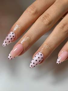 Ongles press-on rétro à pois, classiques points noirs et blancs sur base rouge ou nude, style <span class=keywords><strong>pin</strong></span>-<span class=keywords><strong>up</strong></span> vintage des années 1950 - Product Image 4