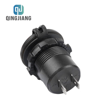 Cargador Rápido Dual USB 4.8A para Auto y Moto, 12-24V, Impermeable, con Pantalla a Color y Modificación de Voltaje, Diseño de Lámpara de Carreras